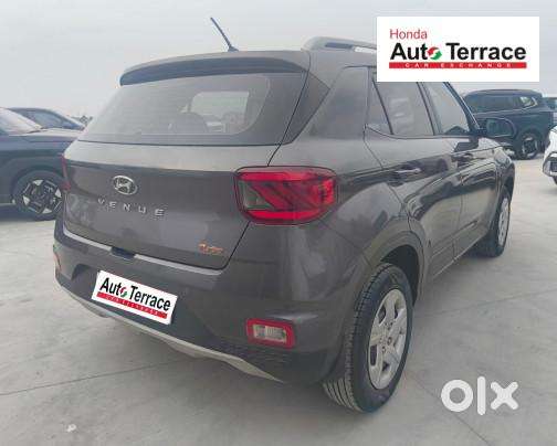 Hyundai Venue S Turbo Dct, 2019, Petrol