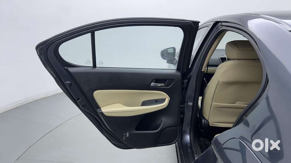 Honda City 1.5 Zx I-vtec Mt, 2023, Petrol