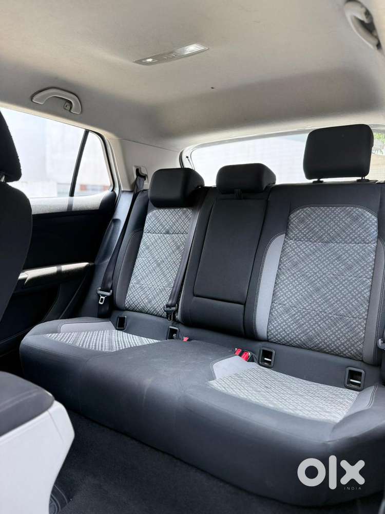 Volkswagen Taigun 1.0 Tsi Highline At, 2023, Petrol
