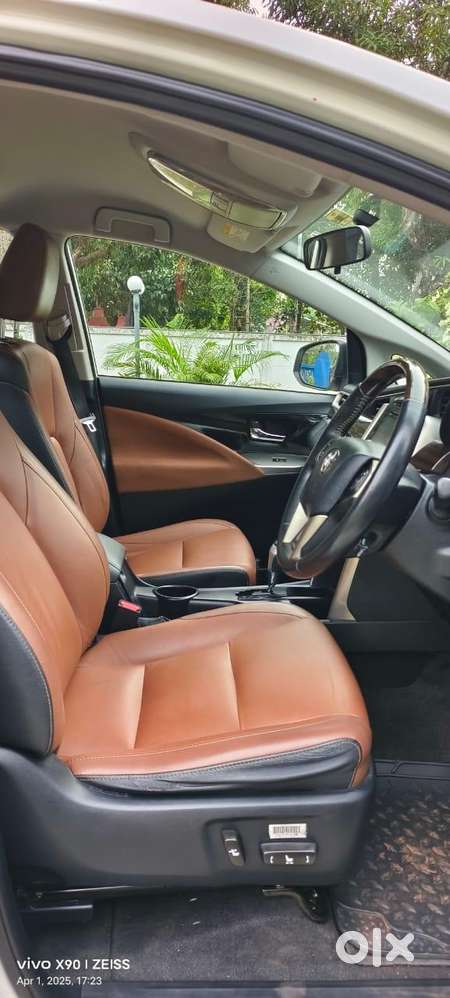 Toyota Innova Crysta 2.8 Zx At, 2016, Diesel