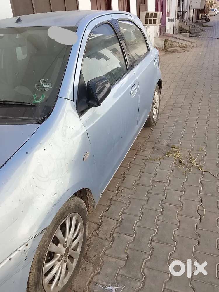 Toyota Etios Liva 2011 Petrol 165000 Km Driven