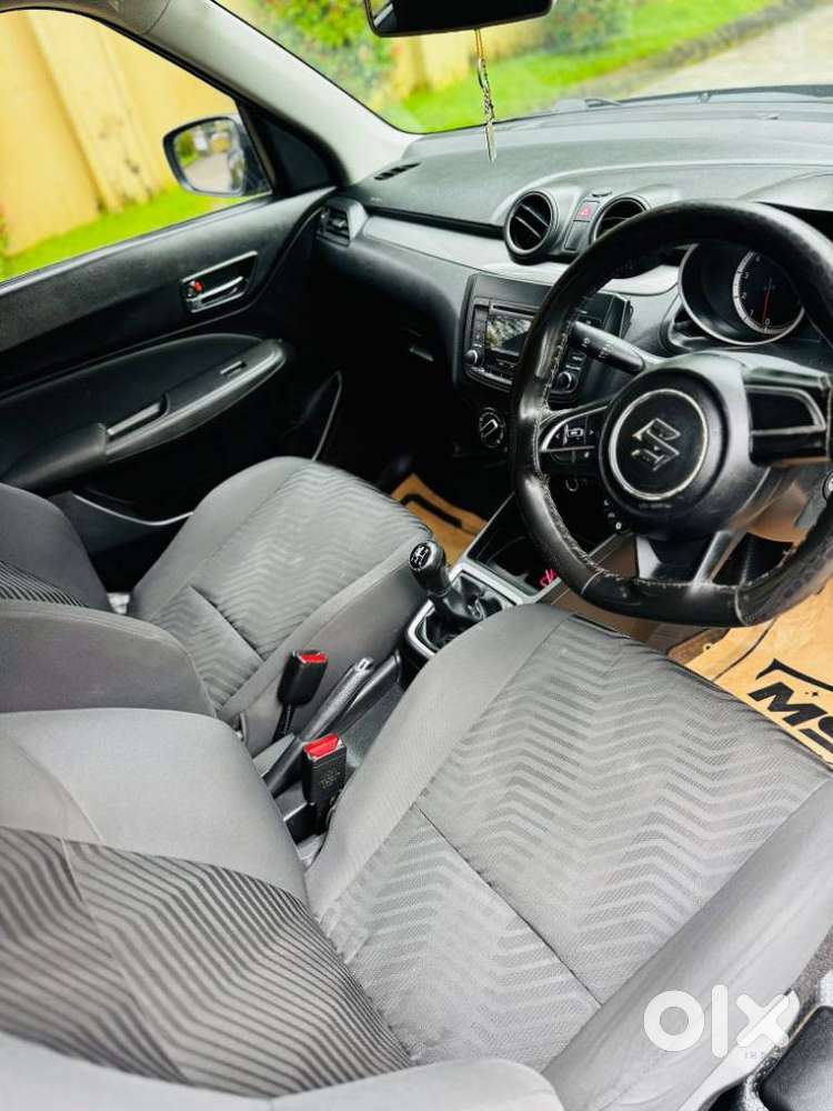 Maruti Suzuki Swift Vxi + Manual, 2019, Petrol