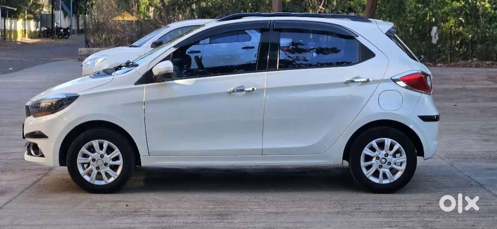 Make _ Tata 
Variant _  Tiago Xz Petrol 
Model _ 2018(2),