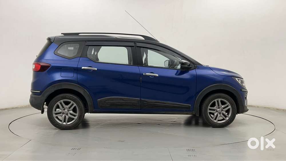 Renault Triber Rxz, 2022, Petrol