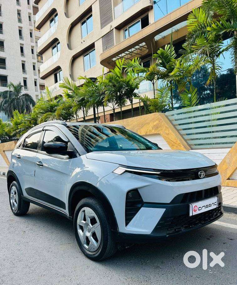 Tata Nexon, 2023, Petrol
