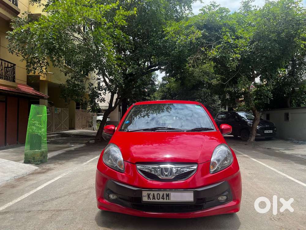 Honda Brio V Mt, 2012, Petrol