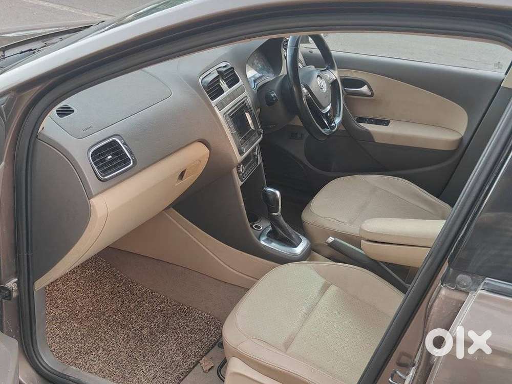 Volkswagen Vento 1.2 Tsi Highline Plus At, 2016, Petrol
