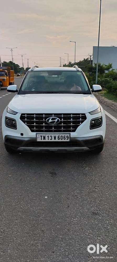 Hyundai Venue Sx (o) Mt 1.5 Diesel, 2021, Diesel