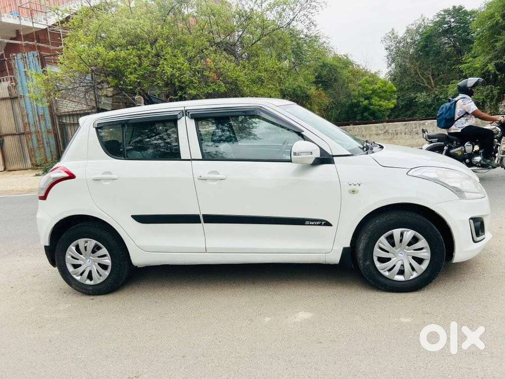 Maruti Suzuki Swift Lxi Option, 2016, Petrol