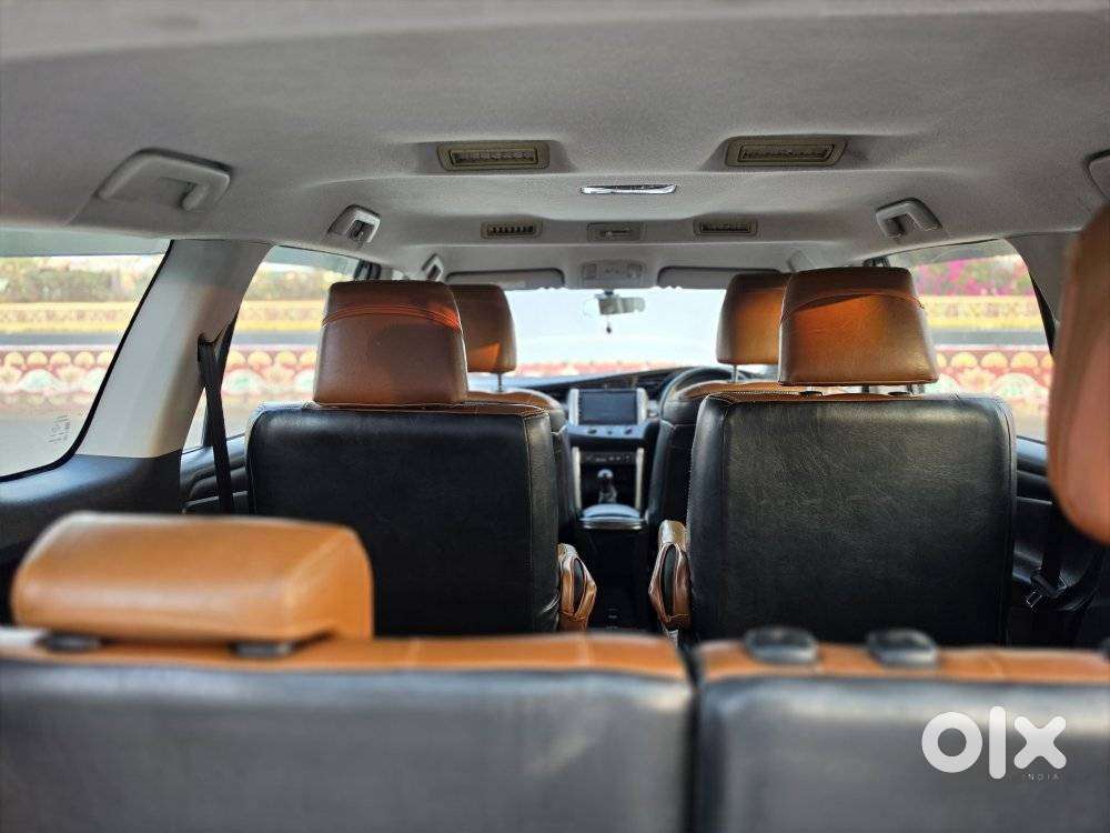 Toyota Innova Crysta 2.4 G Mt 8s, 2018, Diesel