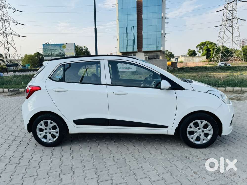 Hyundai Grand I10 Sportz, 2016, Petrol