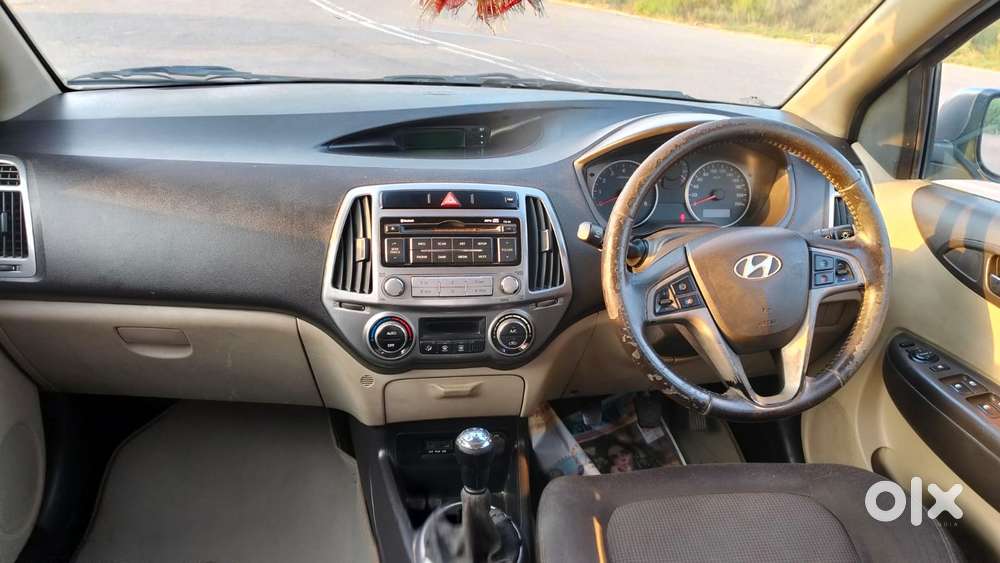 Hyundai I20 Sportz 1.2 Bs-iv, 2013, Petrol