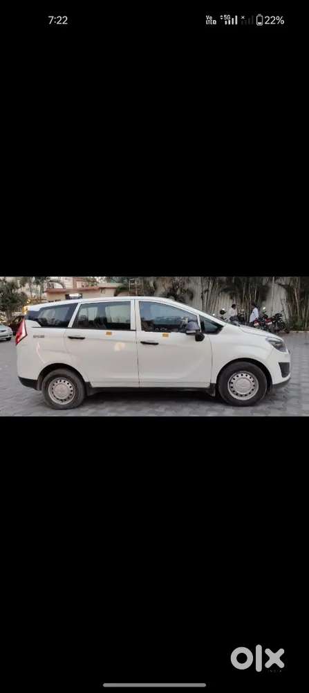 Mahindra Marazzo Plus 2022 Car
