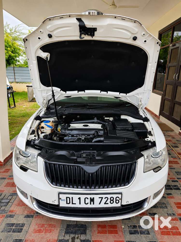 Skoda Superb 1.8 Elegance Tsi At, 2012, Petrol
