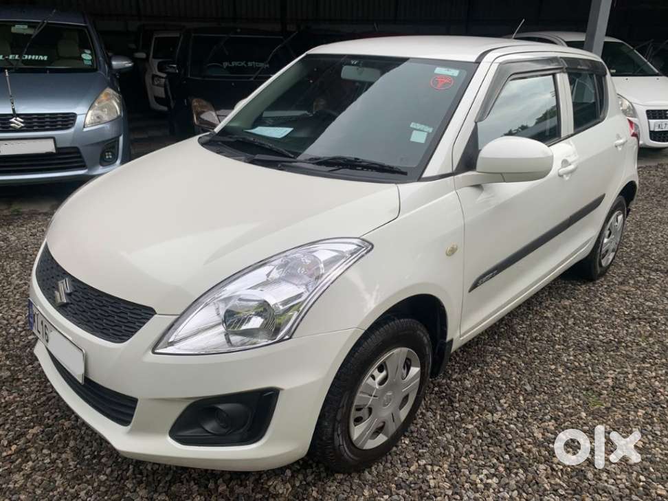 Maruti Suzuki Swift Lxi Optional-o, 2017, Petrol