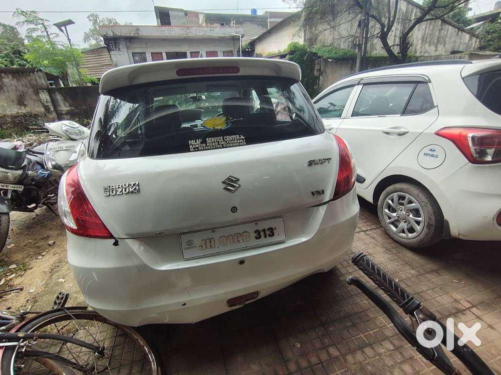 Maruti Suzuki Swift Vxi, 2016, Petrol