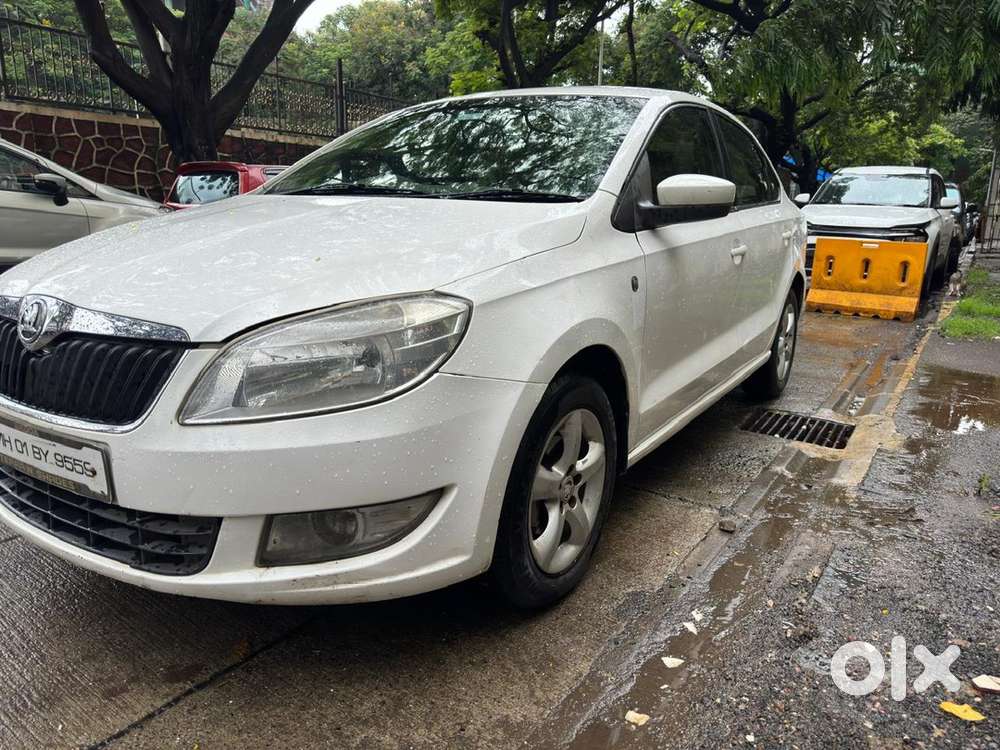 Skoda Rapid Petrol 2015