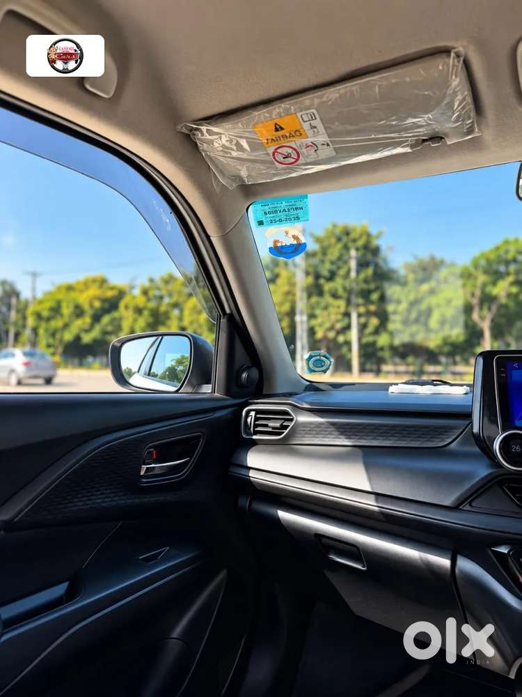 Maruti Suzuki Swift Vxi, 2025, Petrol