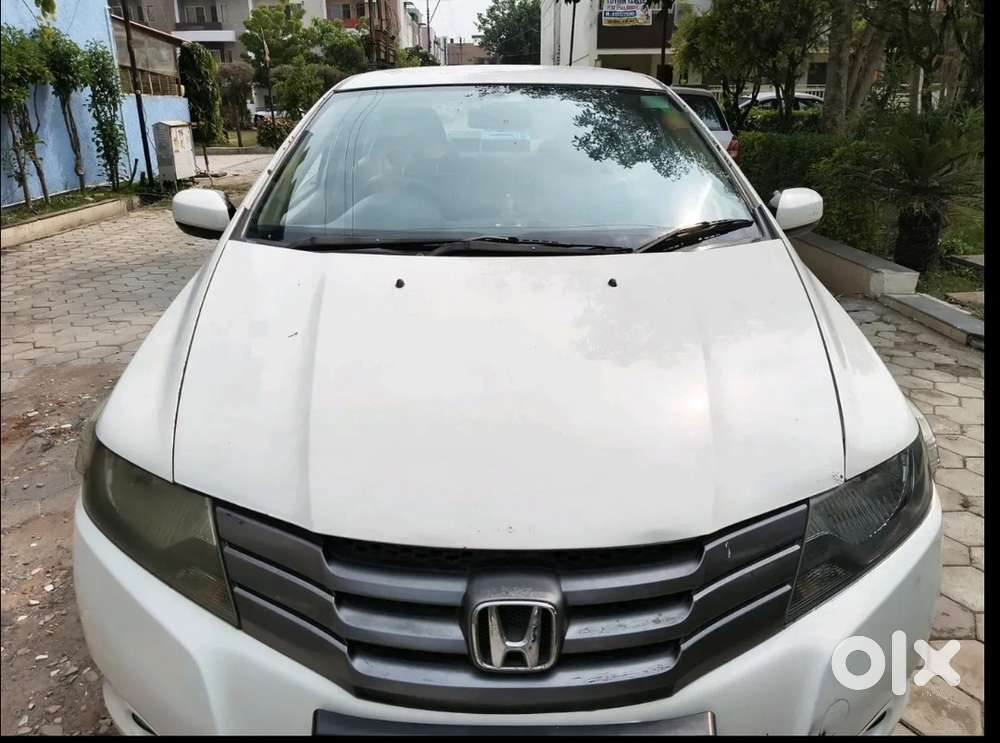 Honda City Petrol Manual 2010 + Cng