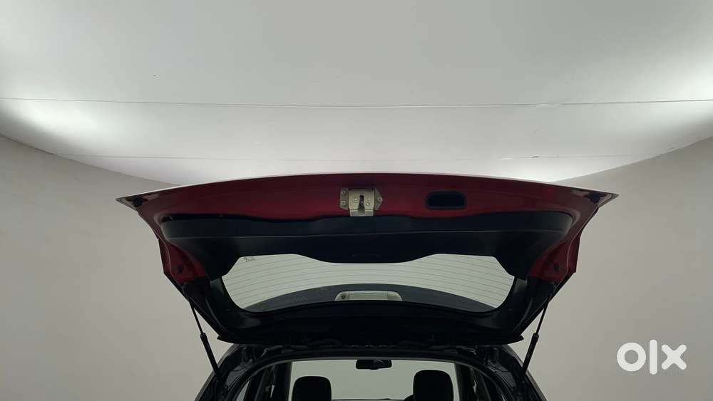 Maruti Suzuki Vitara Brezza 1.5 Zxi Plus Dual Tone, 2021, Petrol