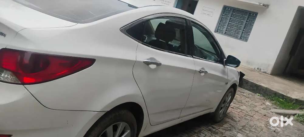 Hyundai Verna 1.6 Crdi 2013 Diesel Manual