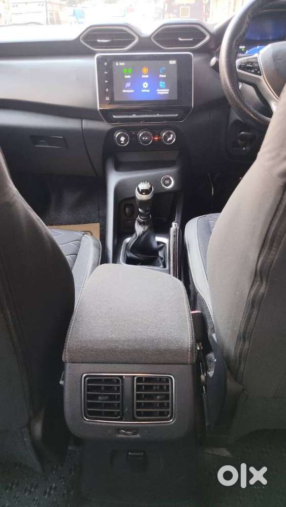 Nissan Magnite 1.0 Xv, 2021, Petrol
