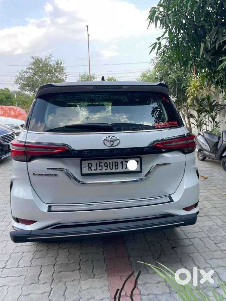 Toyota Fortuner Legender 4x2 At 2.8, 2024, Diesel