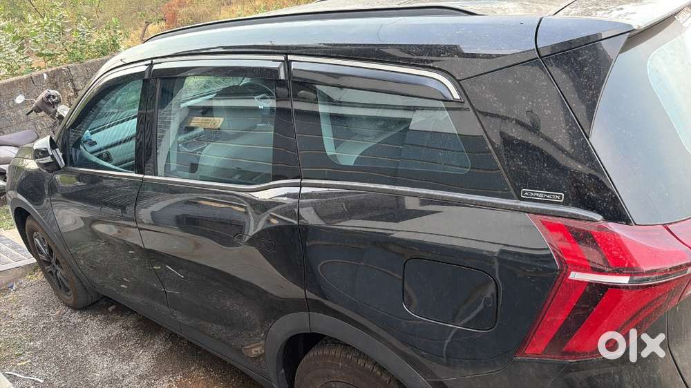 Mahindra Xuv700 2024 Diesel Well Maintained