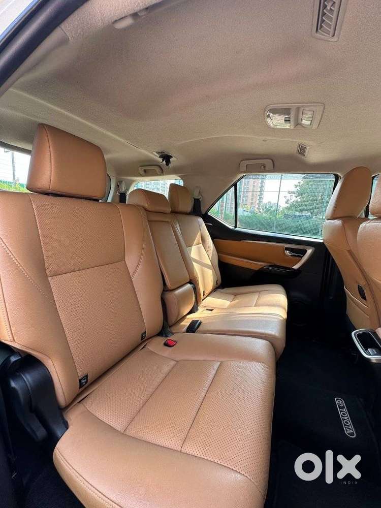 Toyota Fortuner 4x2 At 2.8 Diesel, 2021, Diesel