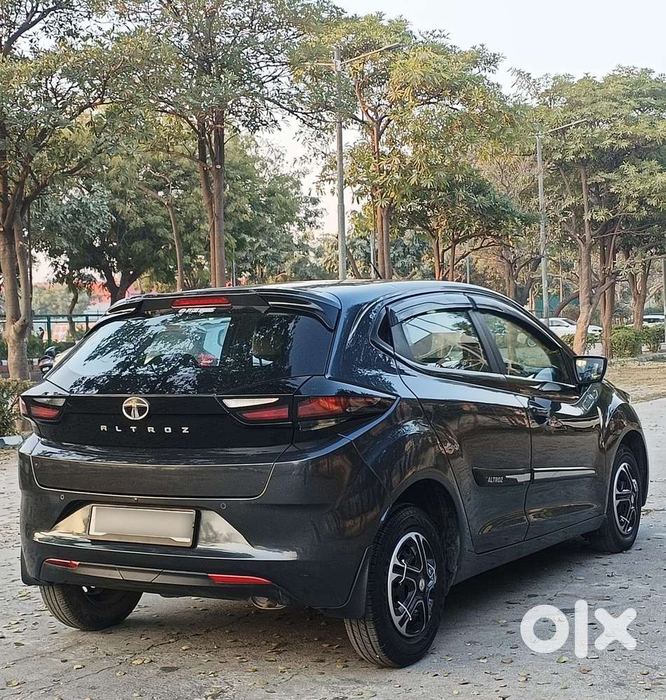 Tata Altroz 1.2 Xe, 2021, Petrol