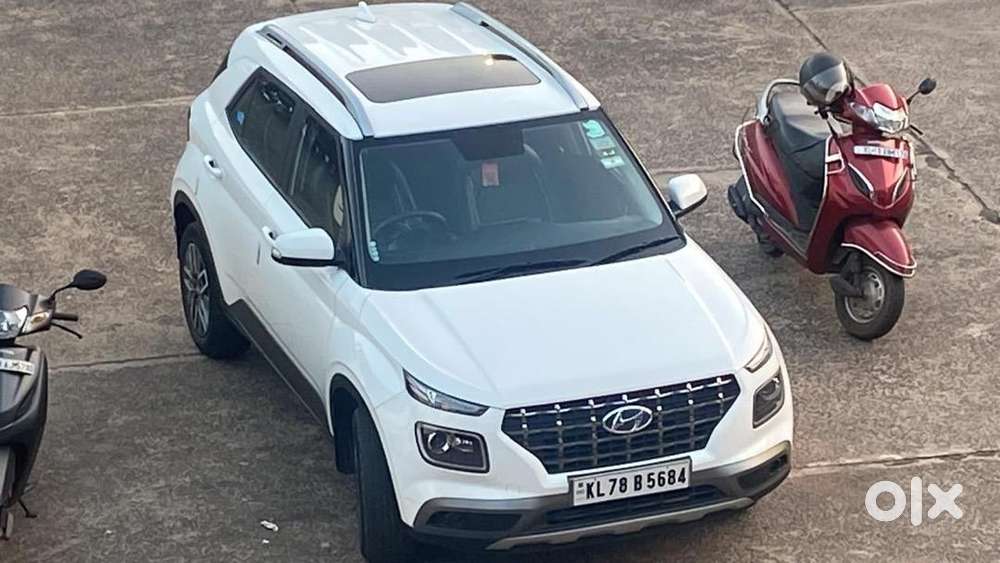 Hyundai Venue Diesel Well Maintained