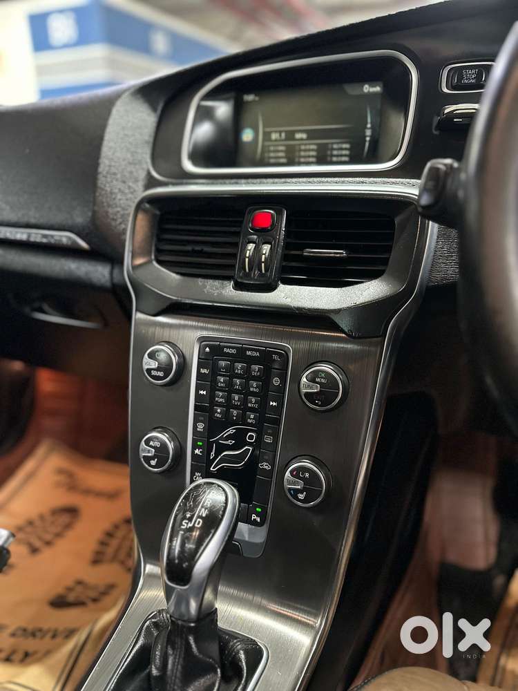 Volvo V40 Cross Country D3, 2015, Diesel