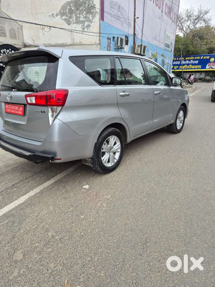 Toyota Innova Crysta 2.7 Zx At, 2016, Diesel