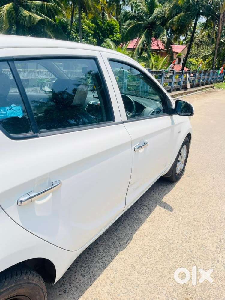 Hyundai I20 2013 Petrol 87000 Km Driven
