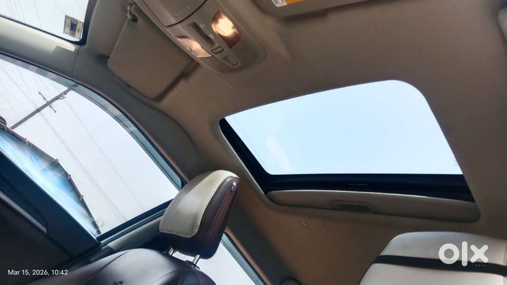 Maruti Suzuki Brezza 1.5 Zxi Plus Smart Hybrid Dual Tone, 2022, Petr..