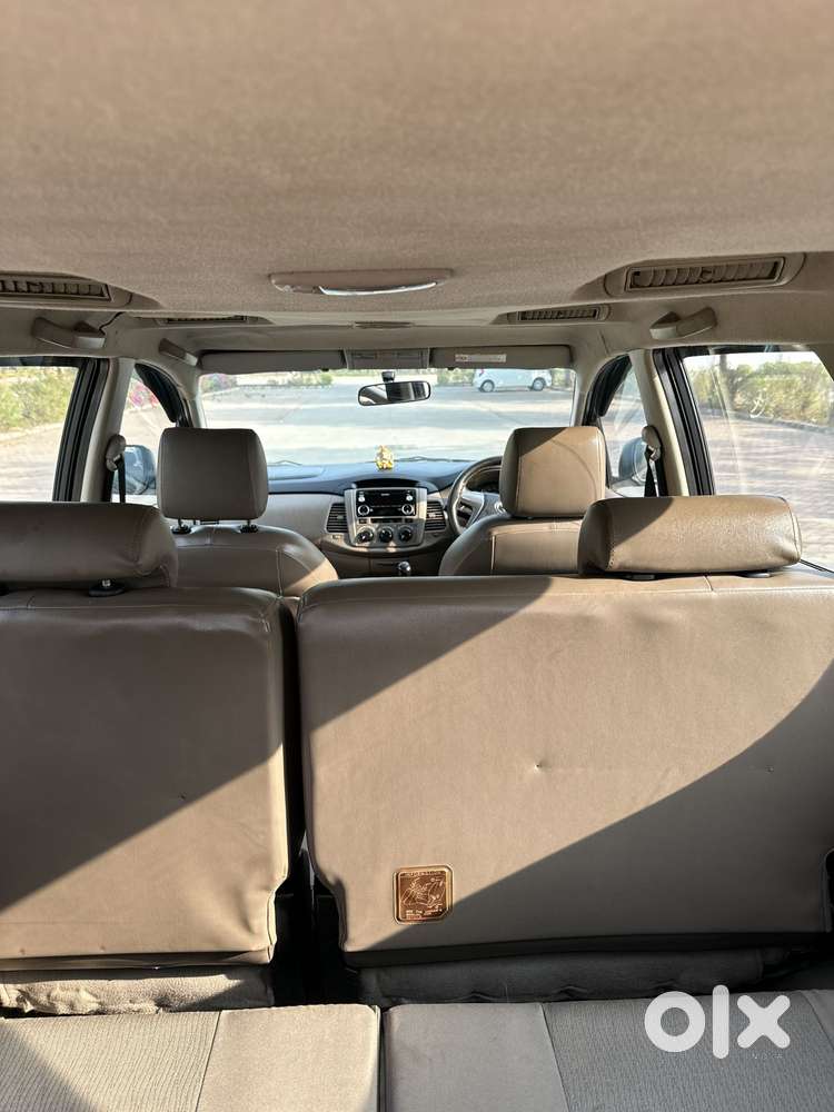 Toyota Innova 2.5 G (diesel) 8 Seater, 2015, Diesel