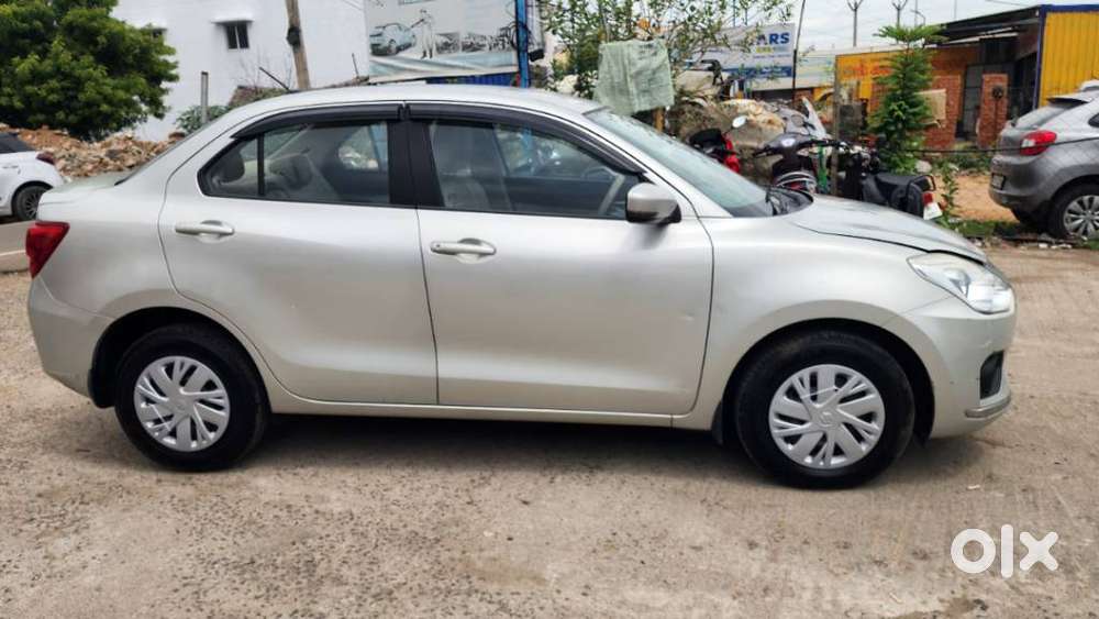 Maruti Suzuki Swift Dzire 1.3 Vxi, 2020, Petrol