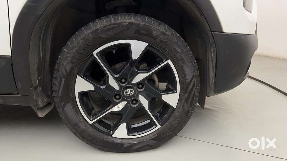 Tata Punch Creative Amt, 2022, Petrol