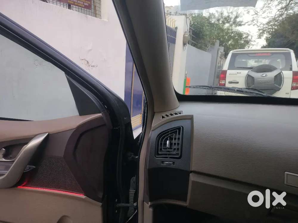 Mahindra Xuv500 2015 Diesel Top Model