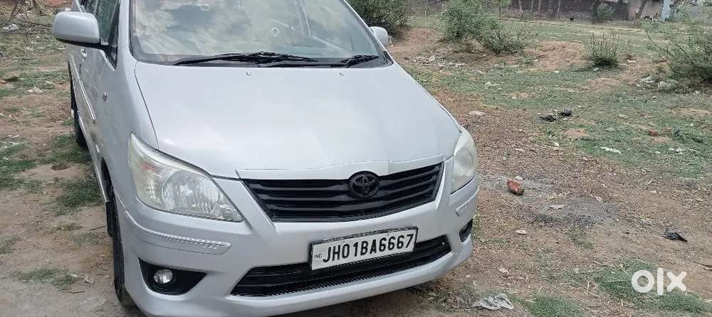 Toyota Innova 2013