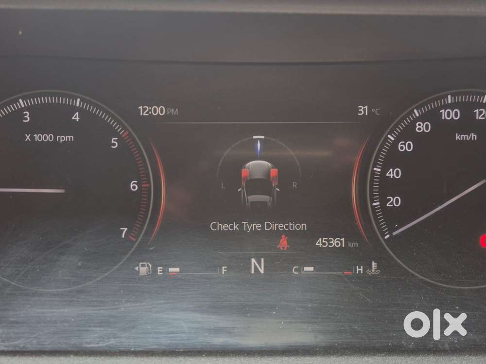 Mahindra Xuv700 2.2 Mx Diesel Mt 5 Str, 2023, Diesel