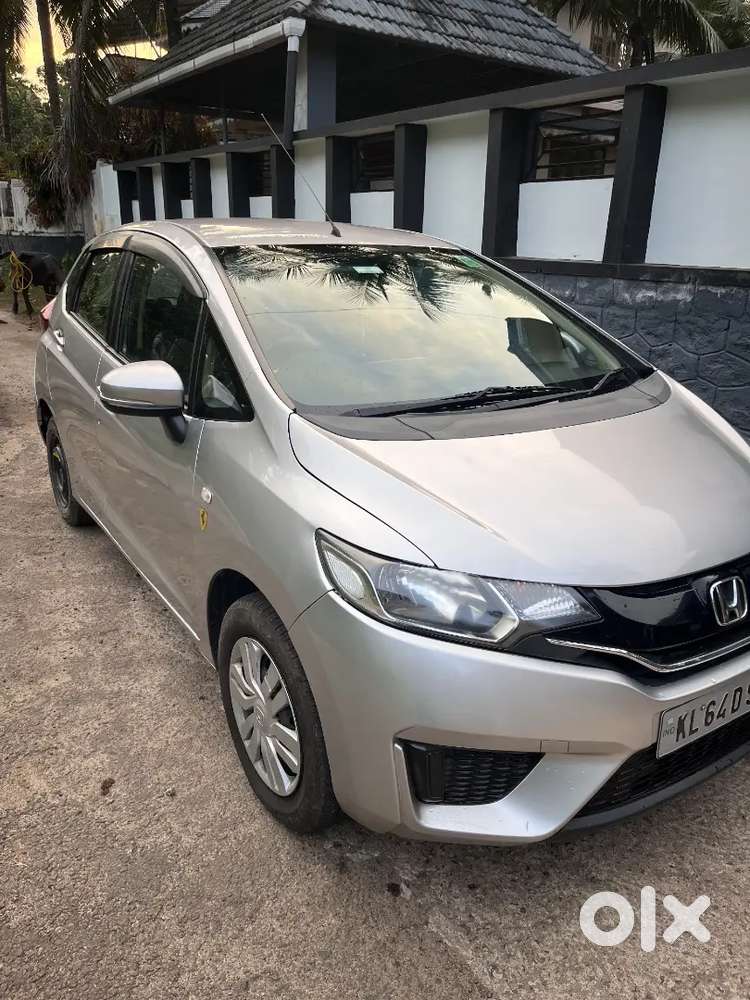 Honda Jazz Sv Mt Petrol 2nd Owner 2016