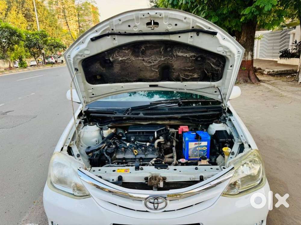 Toyota Etios Cross 1.5l V, 2011, Petrol