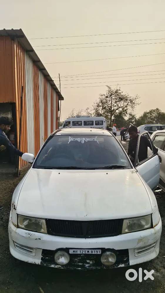 Mitsubishi Lancer 
2008 Diesel 
Paper Expired 
Minor Damage