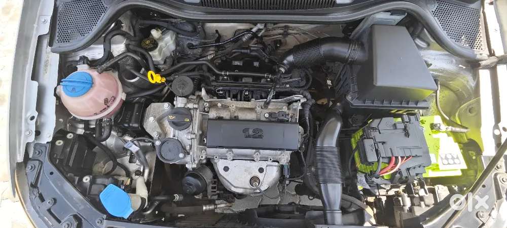 Polo Highline 1.2 Mpi Manual 2015 Petrol  Company Maintained  Kl39