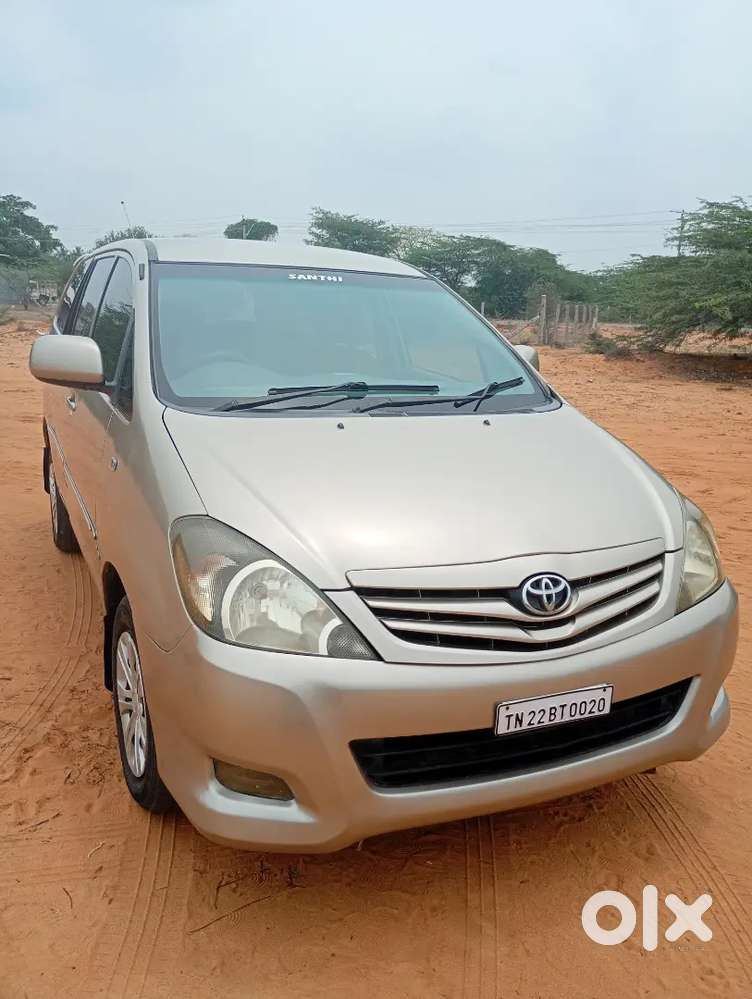 Toyota Innova 2010 G4 Limited Edison