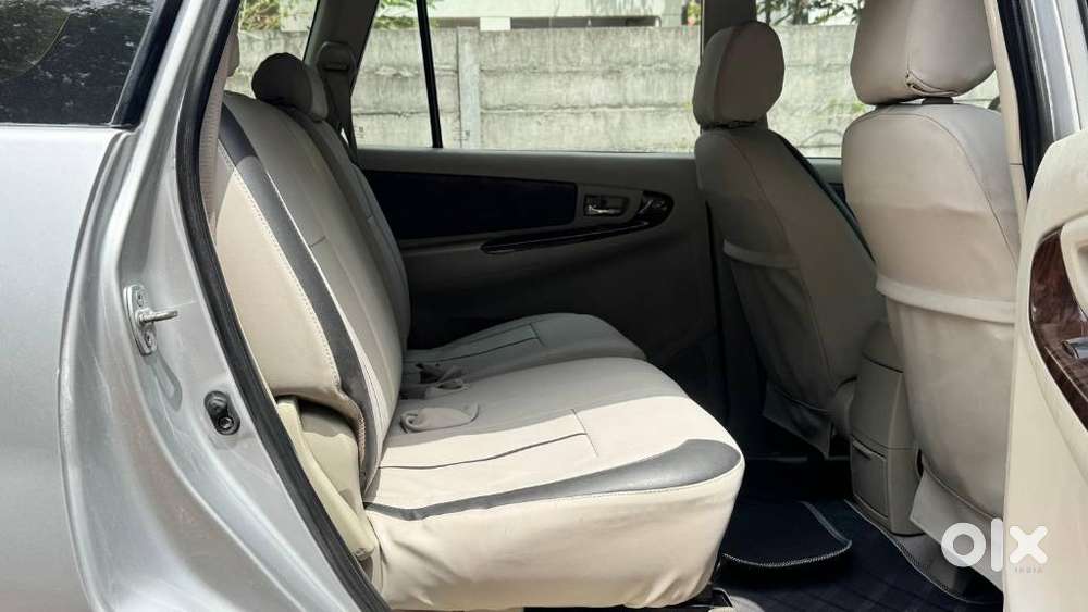 Toyota Innova 2.5 V 7 Str, 2012, Diesel