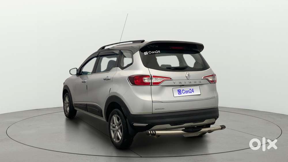 Renault Triber Rxz, 2023, Petrol