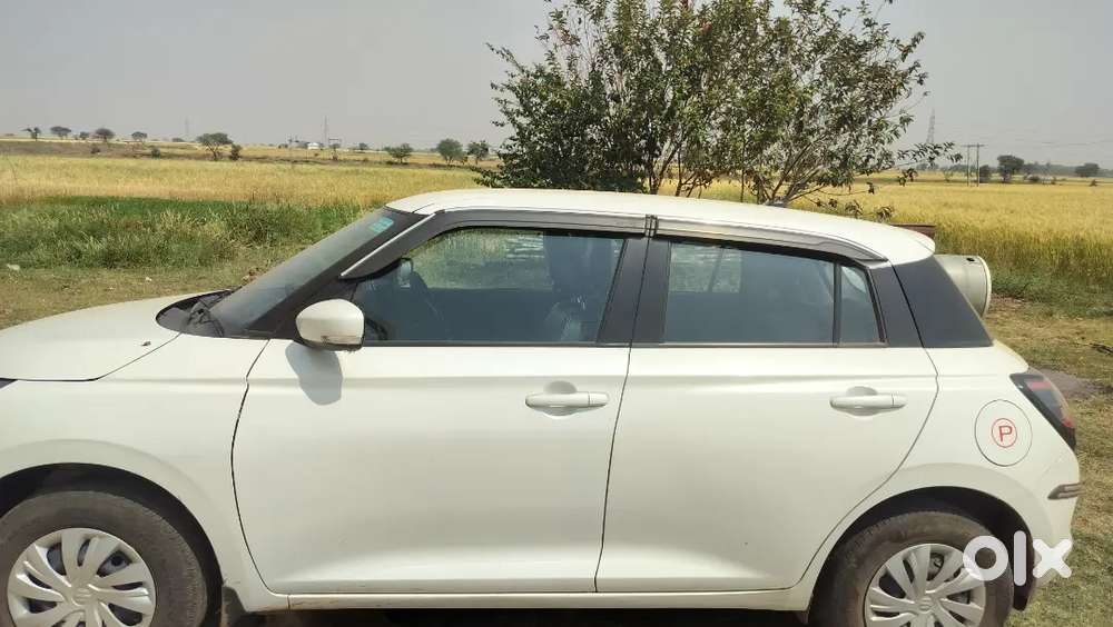 Maruti Suzuki Swift Vxi 2025