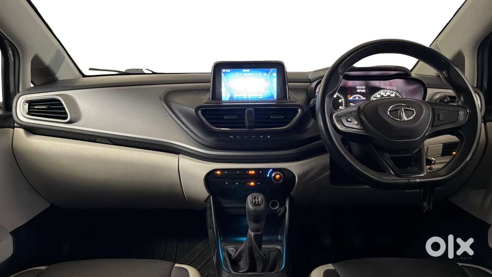 Tata Altroz Xm Plus Petrol, 2023, Petrol
